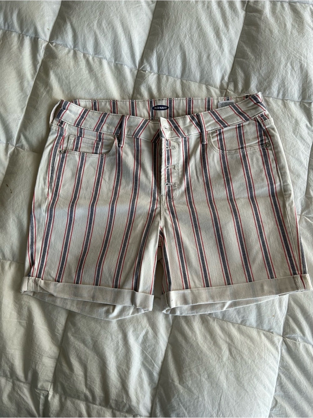 Old Navy White 5” Cuffed Shorts with Red & Navy Stripes NWOT